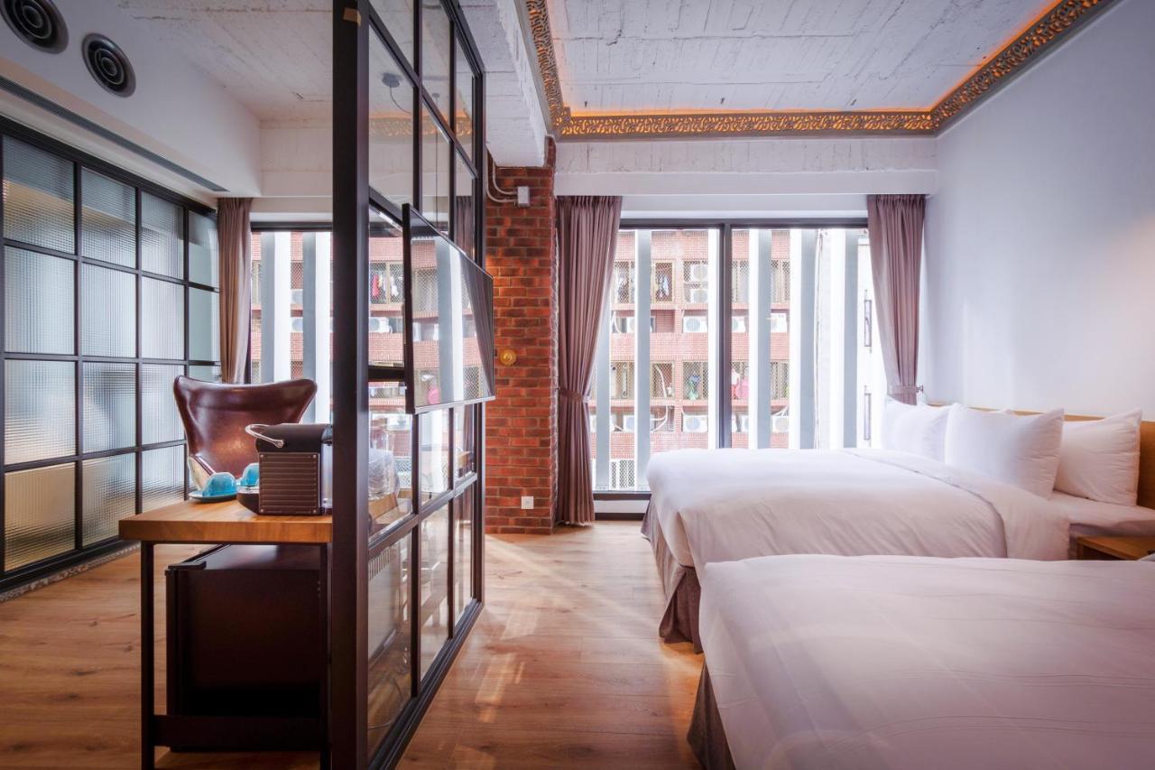 Bluesky Hotel Taichung Exterior foto