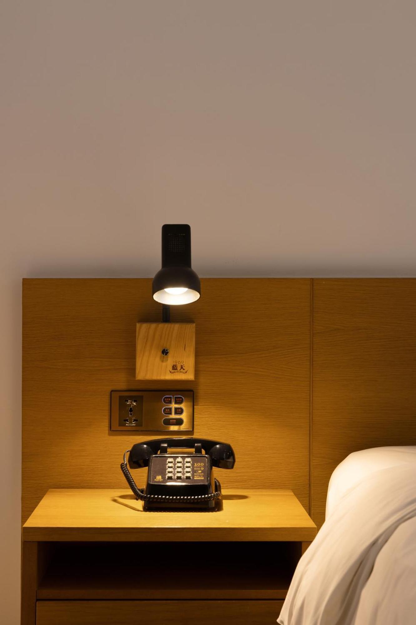 Bluesky Hotel Taichung Exterior foto
