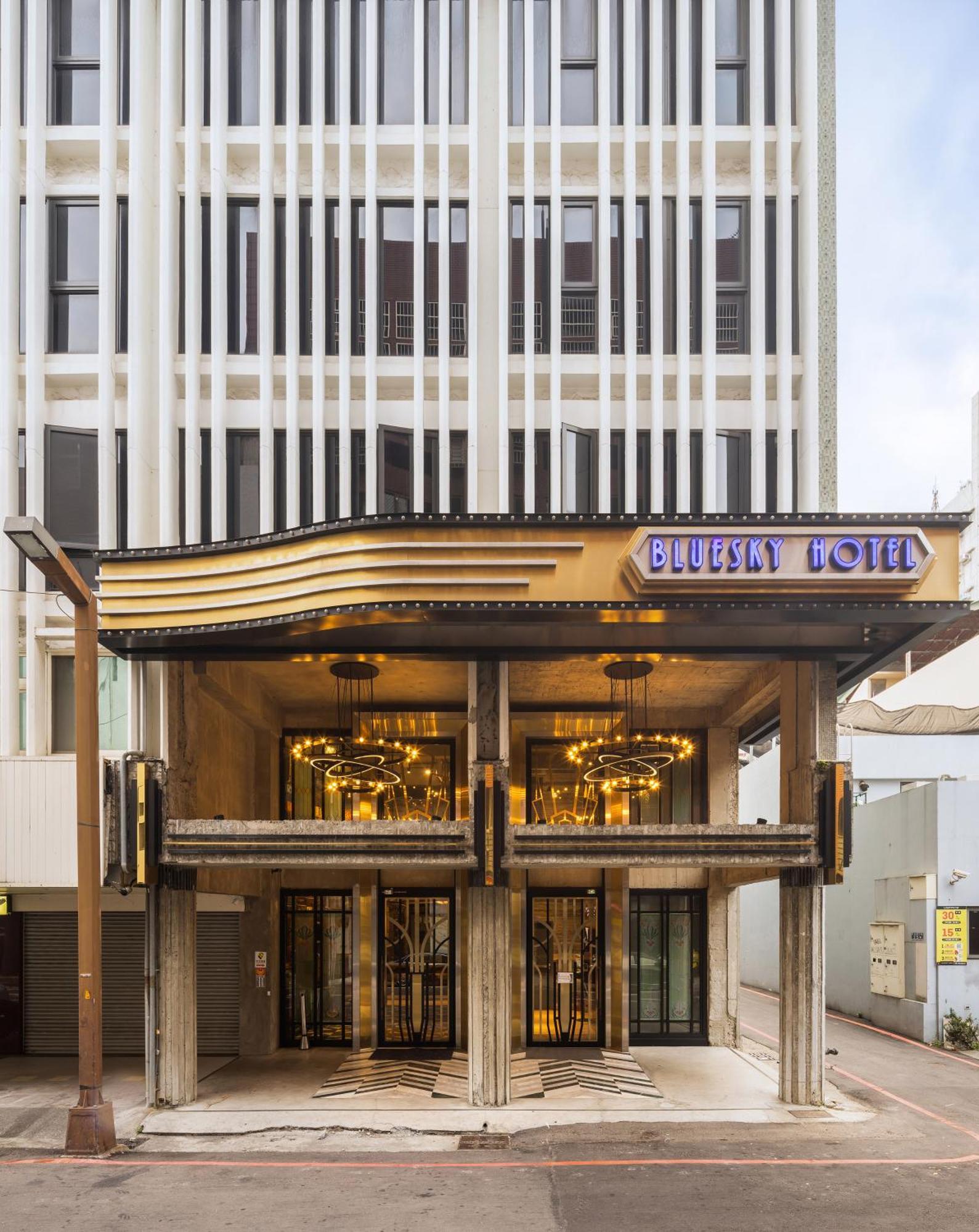 Bluesky Hotel Taichung Exterior foto