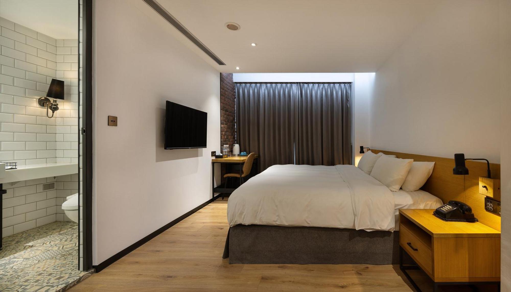 Bluesky Hotel Taichung Exterior foto