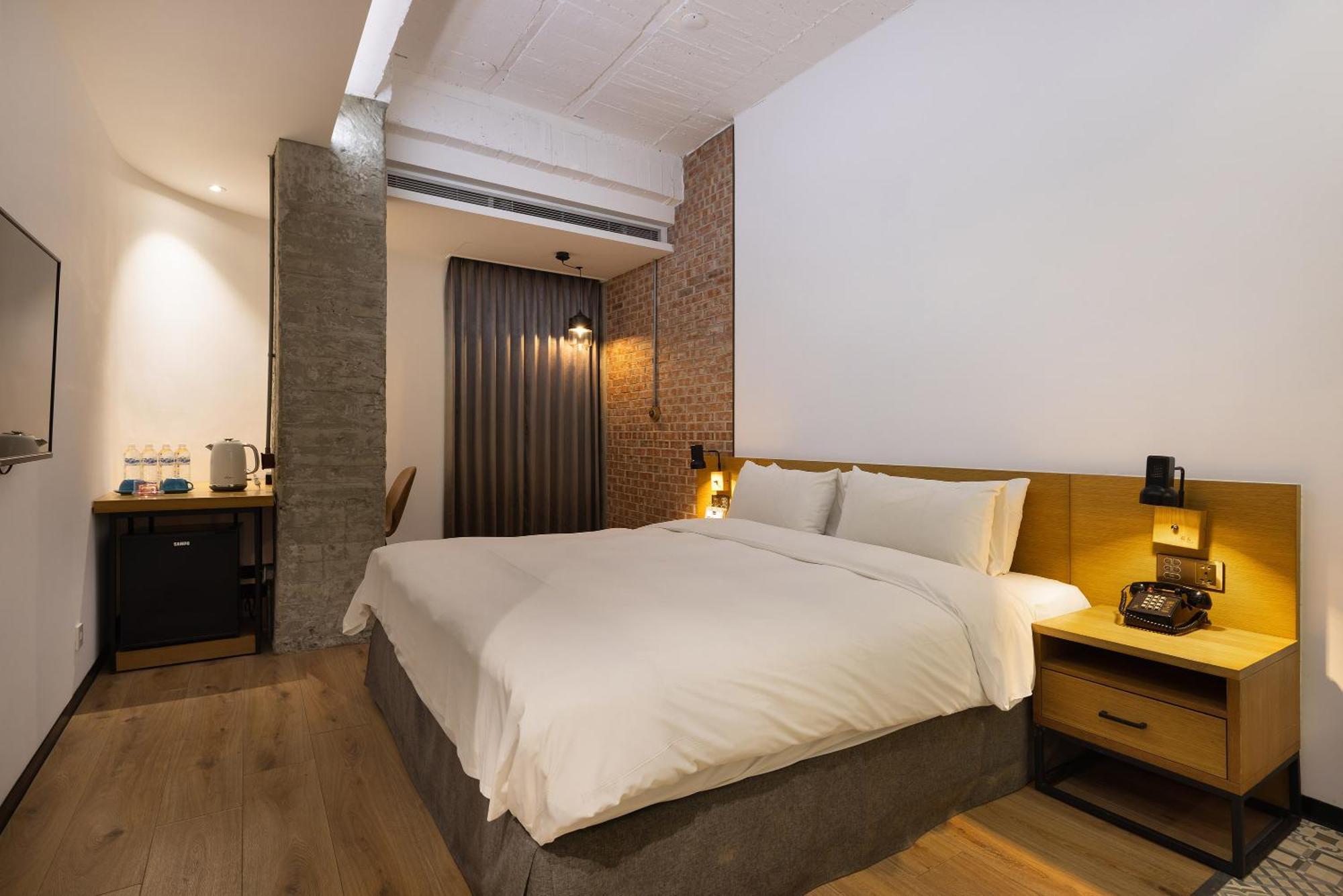 Bluesky Hotel Taichung Exterior foto