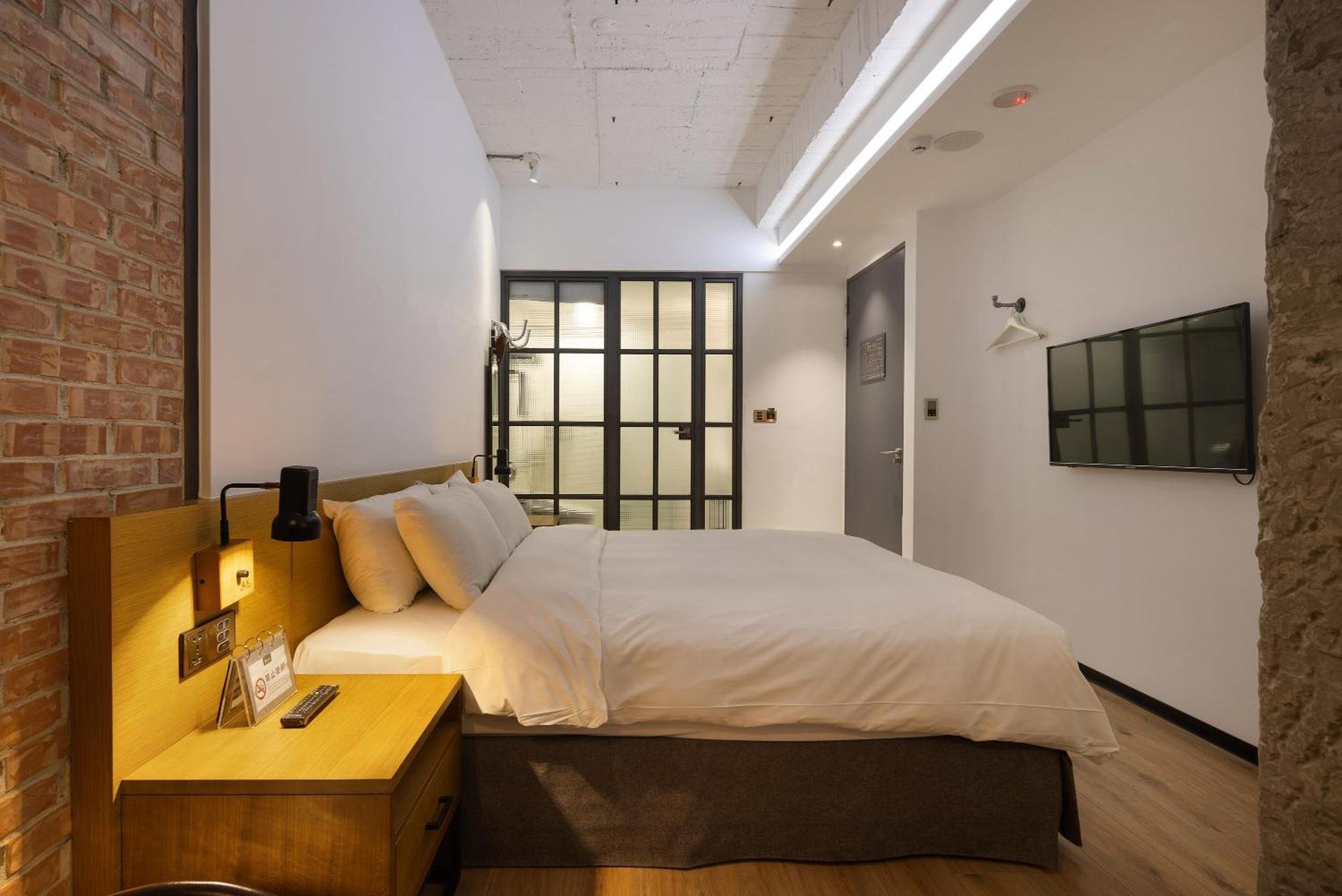 Bluesky Hotel Taichung Exterior foto