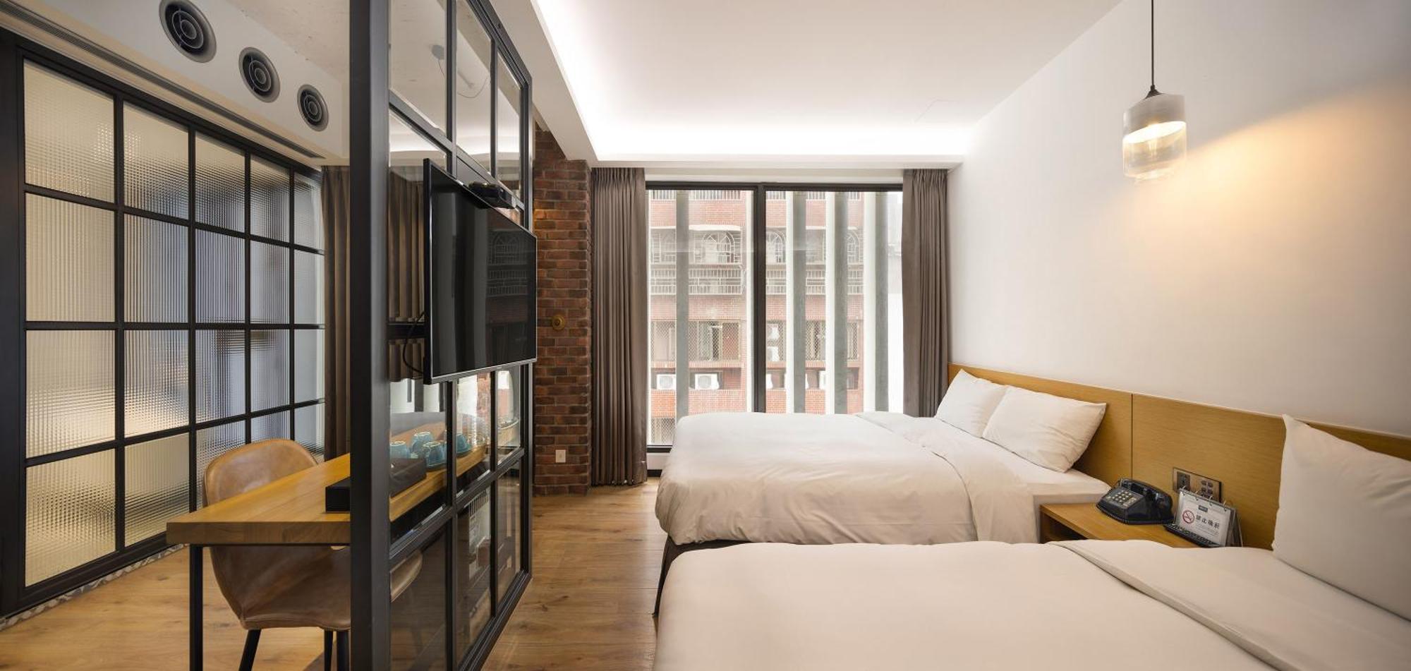Bluesky Hotel Taichung Exterior foto