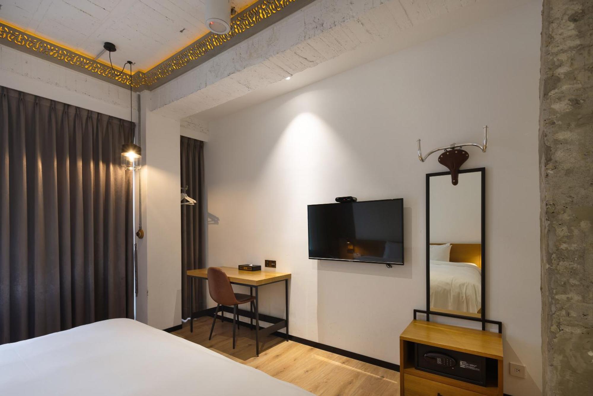 Bluesky Hotel Taichung Zimmer foto